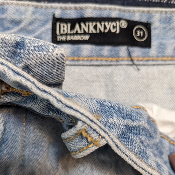 Blank NYC the Barrow Vintage High Rise Denim Shorts Distressed Light Wash Sz 31 - Picture 2 of 5